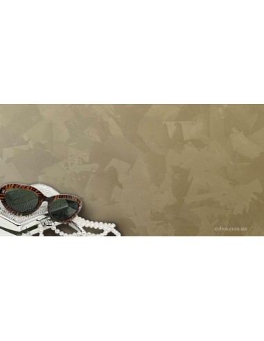 Stucco Decorative Velvet Effect acrylic water-washable, with hints of the typical gold and silver.